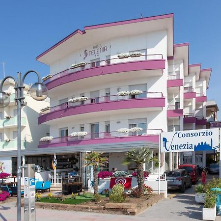 Hotel Telenia Лідо-ді-Єзоло Екстер'єр фото